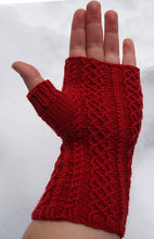 TWISTED LOVE MITTS KIT by Kelli Slack