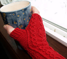 TWISTED LOVE MITTS KIT by Kelli Slack