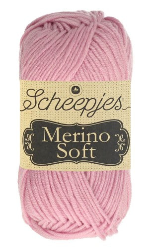 50% Superwash Merino Wool, 25% Microfibre and 25% Acrylic blend